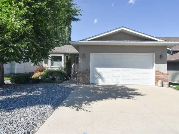 254 S Maple Grove Cres, Strathmore, AB T1P 1G2