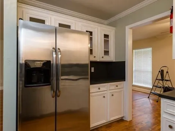 5640 S Lakeshore Dr, Shreveport, LA 71119