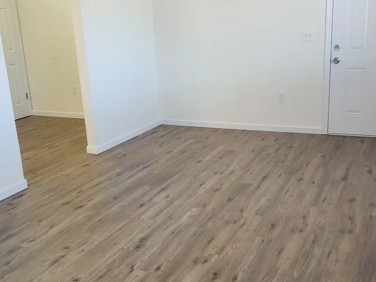 3116 E Cicero St #201 — Photo 4