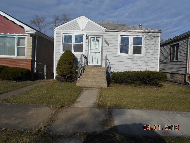 1st image of 7534 S Crandon Ave
