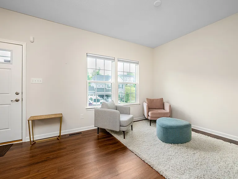 111 Pinevalley Dr — Photo 8