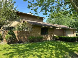 5201 N Leicester Dr, Muncie, IN 47304