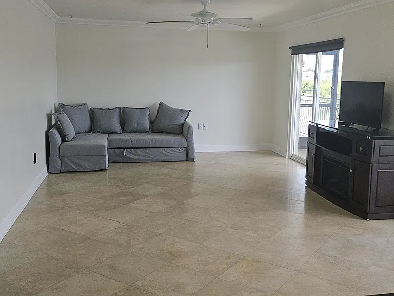 8822 Bay Pointe Dr #F203 — Photo 7