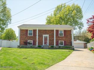 4302 Burnt Cedar Ln, Louisville, KY
