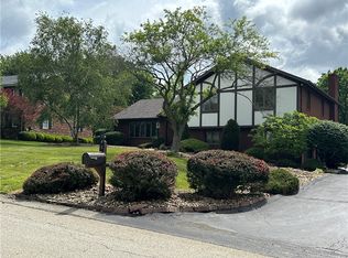 143 Heritage Hills Rd, Uniontown, PA 15401