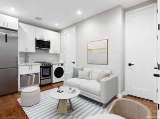 216 Thompson St #4, New York, NY 10012