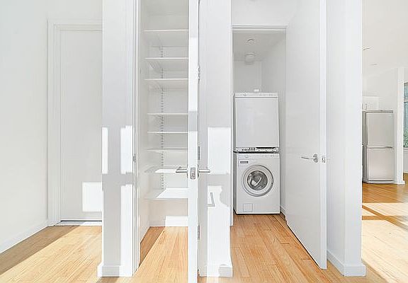 5th image of 55 Hope St APT 107