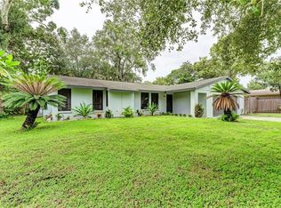 4913 Almanza Ave, Sarasota, FL 34235