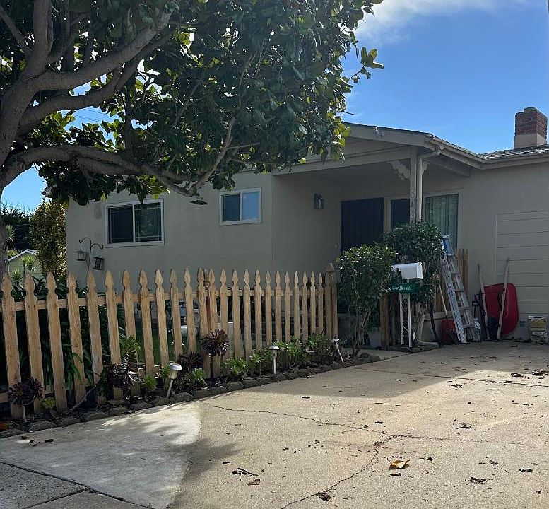 2nd image of 484 Ferris Ave