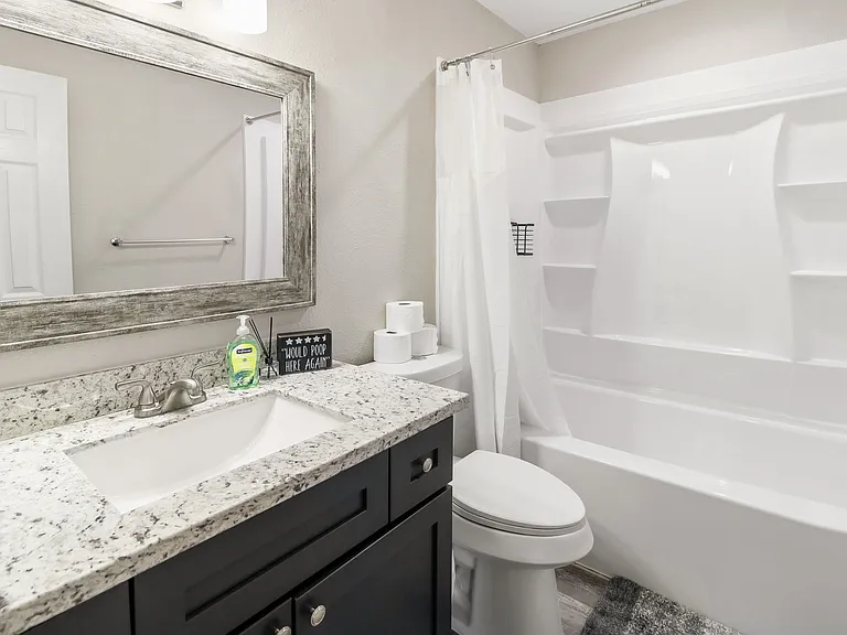 1005 Summer Court Cir #D — Photo 13