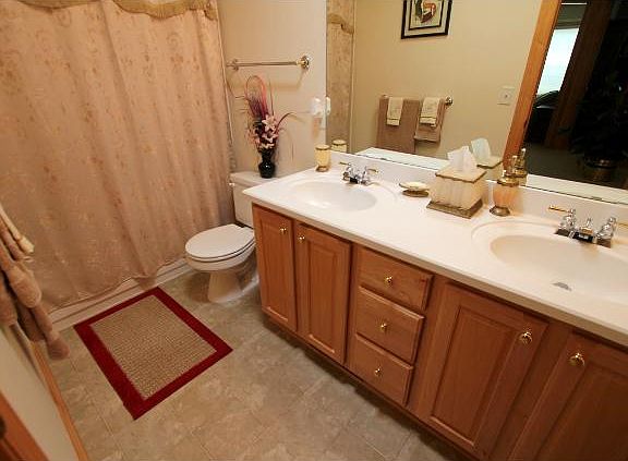 5th image of 970 Earley Lake Pl