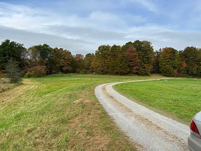 250 Upper Meadows Ln — Photo 27