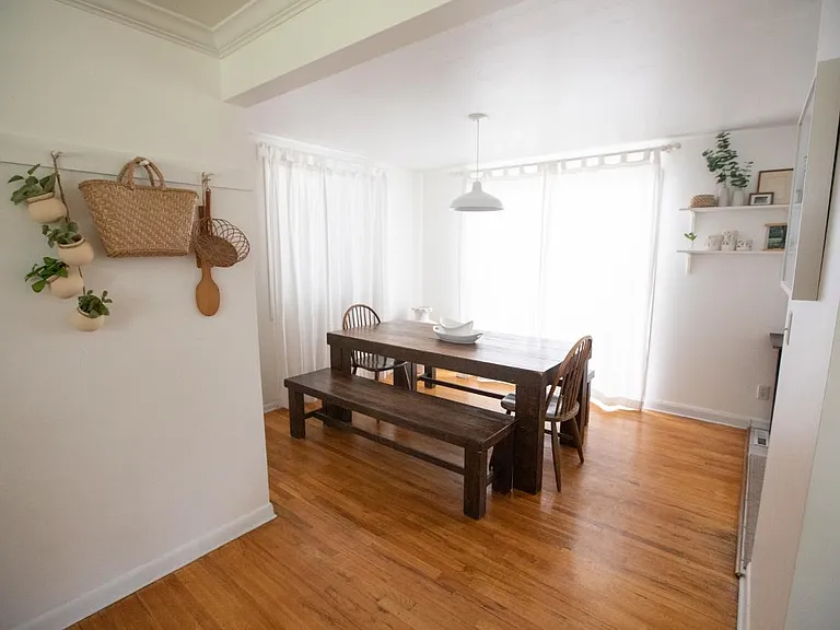 4019 S Olympic Way — Photo 9