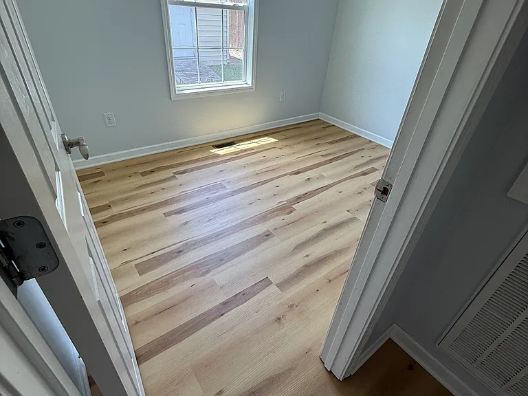 61 Newberry Dr — Photo 7