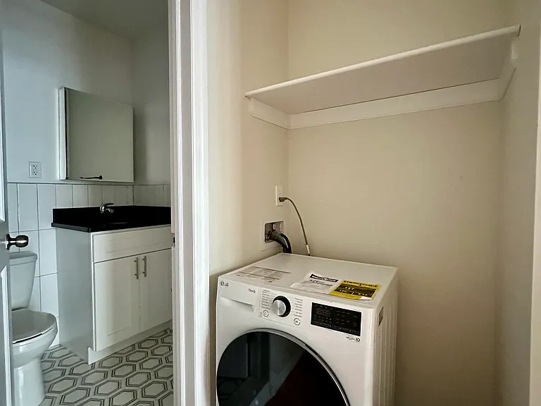 50 W 55th St #5F — Photo 16