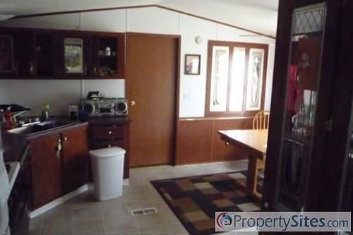 2nd image of 429 Lark Dr