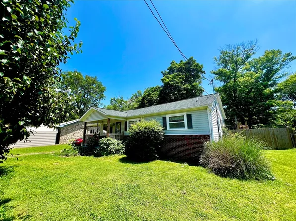 147 Kate Smith St, Prairie Grove, AR 72753