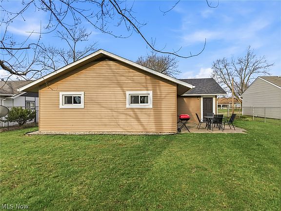 4th image of 479 Southward Dr