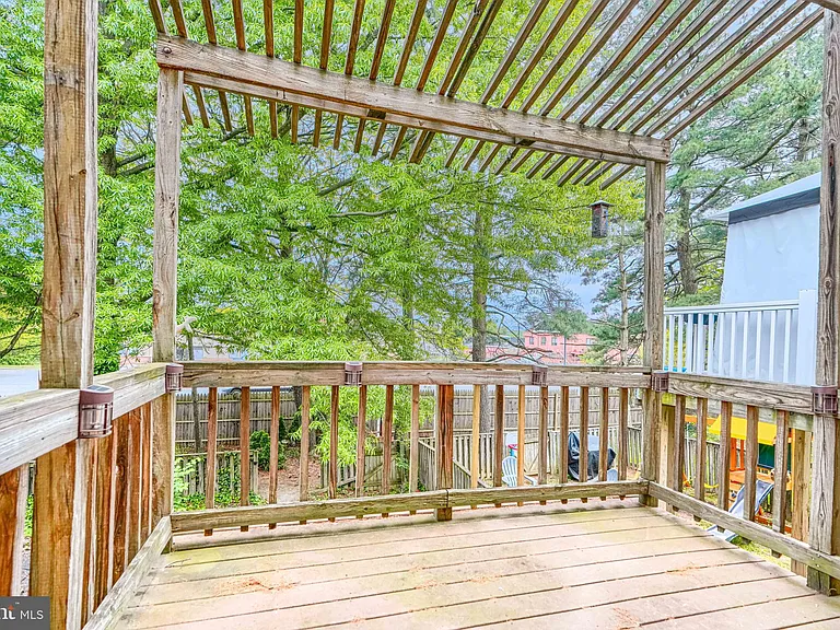 43 Oak Crest Ct — Photo 25