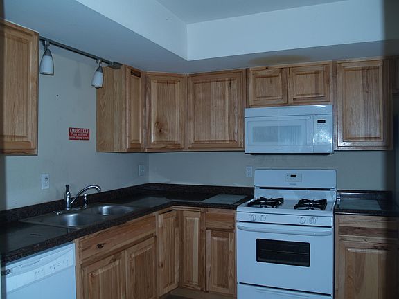 2nd image of 3212 Louraine Cir