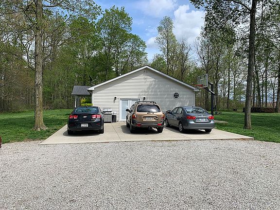 2nd image of 5000 E County Road 900 N