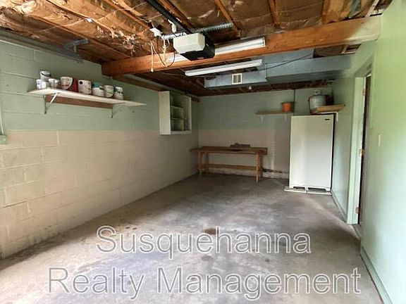 4th image of 3531 Rothsville Rd