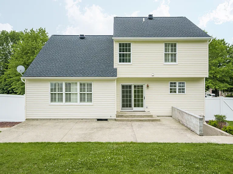 64 River View Dr — Photo 31