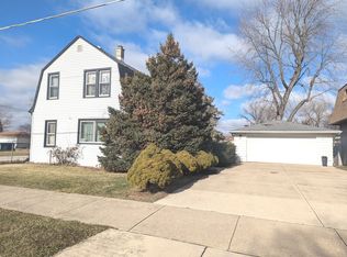 5708 W 84th Pl, Burbank, IL 60459