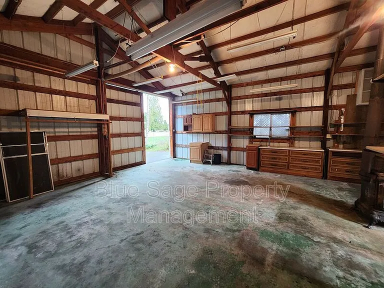 241 Evans Rd — Photo 26
