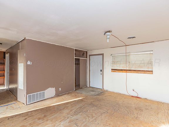 4th image of 107 Inverness St