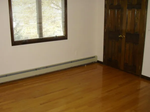 362 Wilson Avenue image 15 of 21