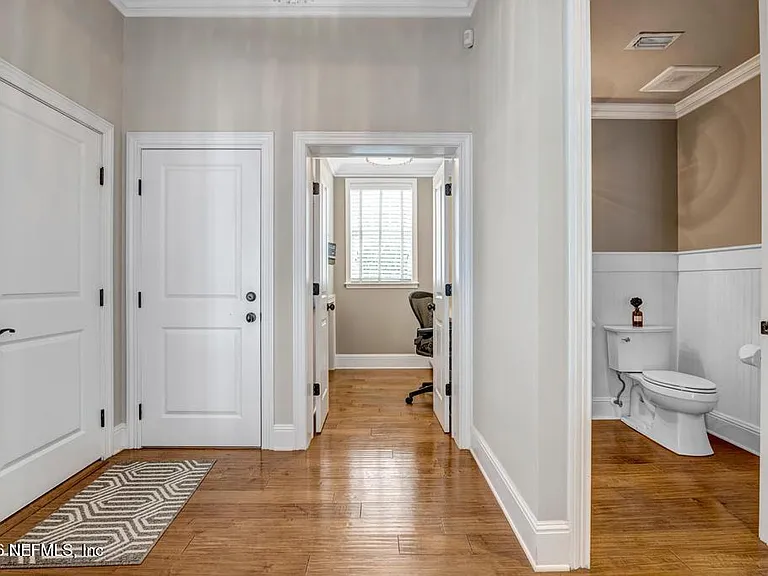 548 Le Master Dr — Photo 22