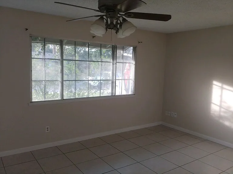 3000 Peppertree Ln — Photo 5