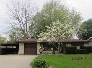 54143 Riverview Dr, Elkhart, IN 46514