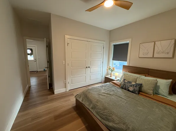 2015 Cureton Dr #A, Urbana, IL 61801