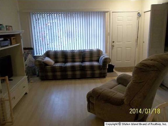 2nd image of 125 Ontario Ave