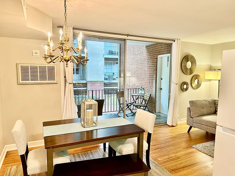 400 Queens Rd #B1 — Photo 6