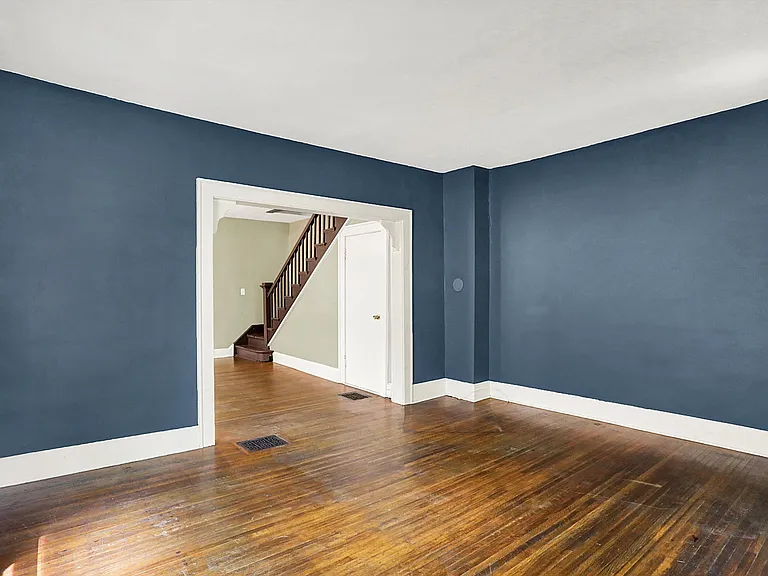 626 N Riley Ave — Photo 8