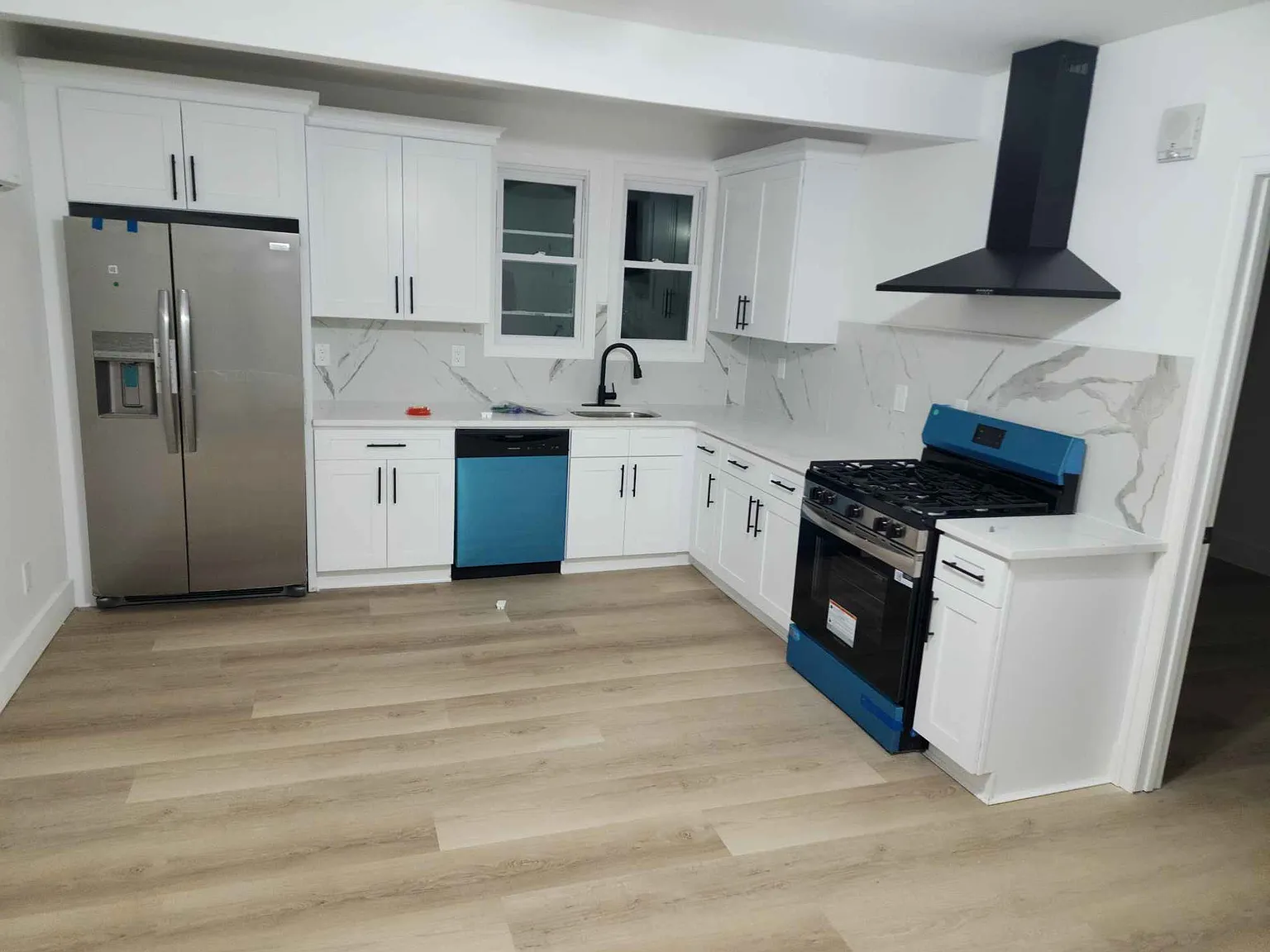 1 bed, 1200 sqft, $1,700 — Photo 4