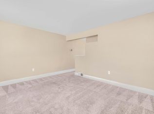 1204 Maple Street Ext, Coraopolis, PA 15108