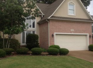 114 Country Club Ln, Jackson, TN 38305