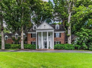 227 Roslyn Rd, Winston Salem, NC 27104