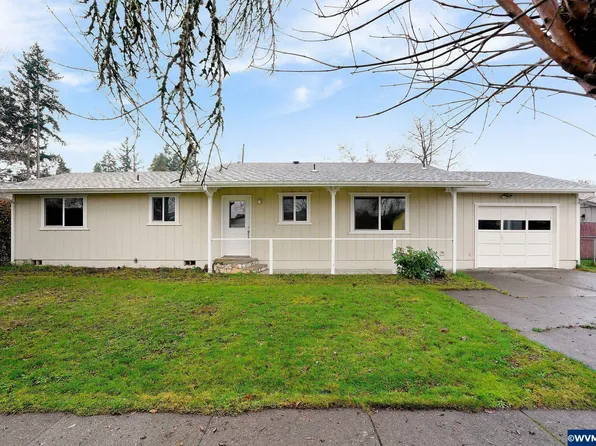 1245 N Cherry Ct, Stayton, OR 97383