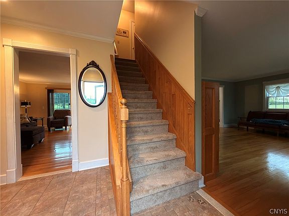 4th image of 22 McCracken Dr
