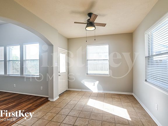 4th image of 5006 Creekside Ave