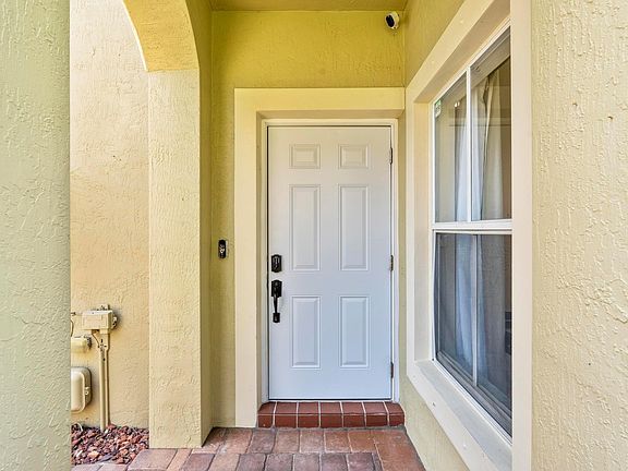 3rd image of 265 Lake Monterey Circle