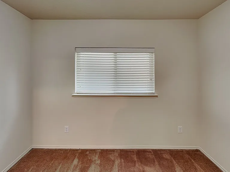 7605 Lake Vista Way — Photo 13