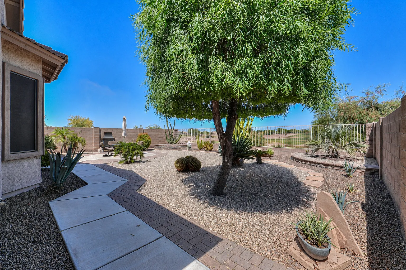 3 bed, 1624 sqft, $2,999 — Photo 4
