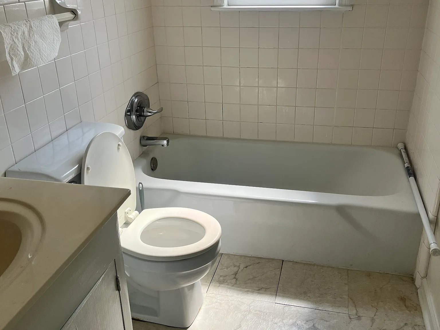 2 bed, 1100 sqft, $1,400 — Photo 2