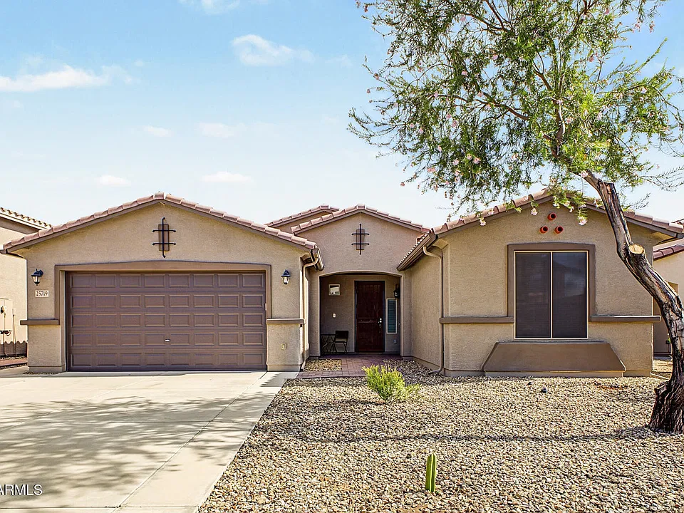 25719 N Cinch Dr